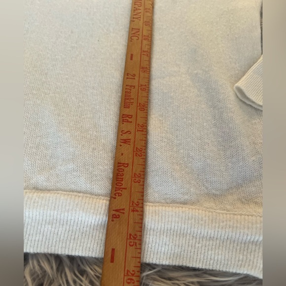 Lacoste Izod Sweater Gator Patch Ivory V Neck Vintage 90s Tennis Preppy Mens L - Picture 9 of 10